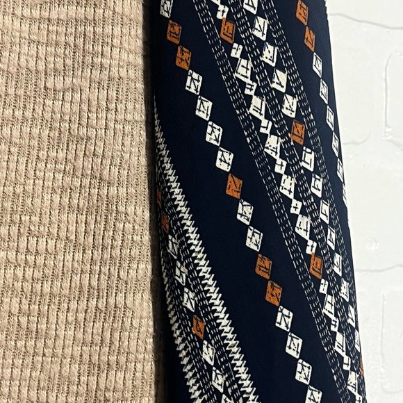 THML Womens Sweater Tan Navy Blie Orange Mixed Print Balloon Sleeve Large - Picture 3 of 7